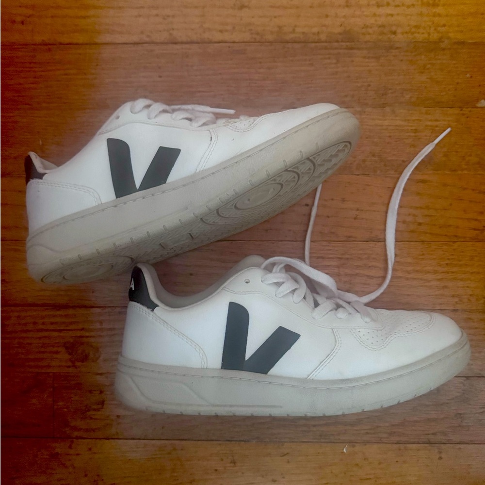Veja Cream Canvas Sneakers